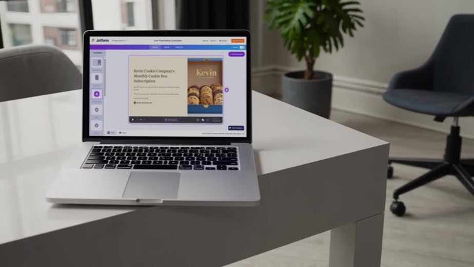 Publish the experience and inspect its audience sessions at 0:06